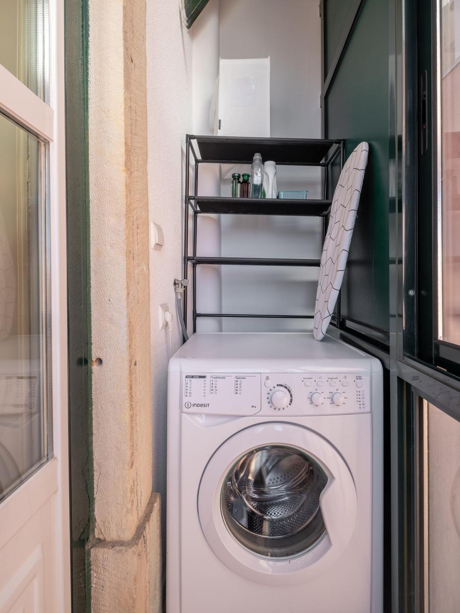 Cool Apartment Near Alfama Lisboa المظهر الخارجي الصورة